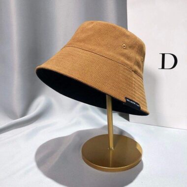 Stylish reversible bucket hat with double-sided design