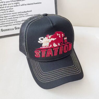 American letter embroidered breathable outdoor trucker hat