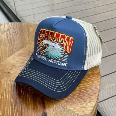Mesh breathable trucker hat with eagle embroidery