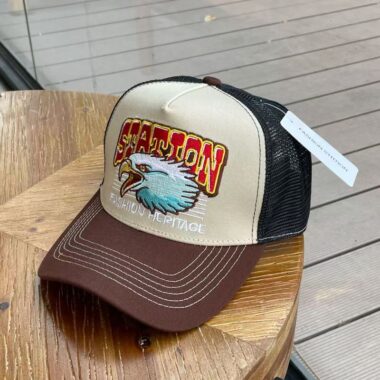 Mesh breathable trucker hat with eagle embroidery
