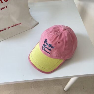 Color-block large brim baseball hat with letter embroidery