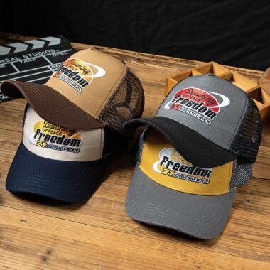 Summer breathable men’s trucker hat with letter embroidery