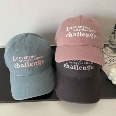 Vintage letter embroidered versatile casual fashion baseball hat