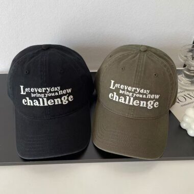 Vintage letter embroidered versatile casual fashion baseball hat