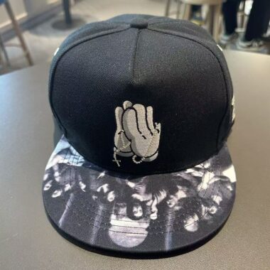 Wide-brim American hip-hop snapback hat for spring and summer