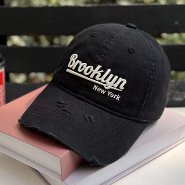 3D embroidered distressed casual all-match baseball hat